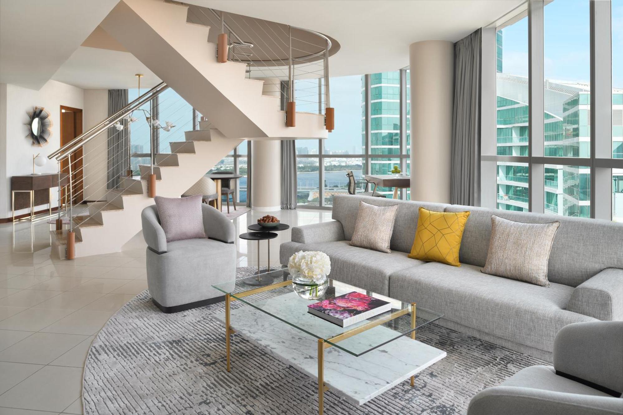 Intercontinental Residence Suites Dubai Festival City By Ihg Exterior foto A living room in a penthouse at The Ritz-Carlton, South Beach