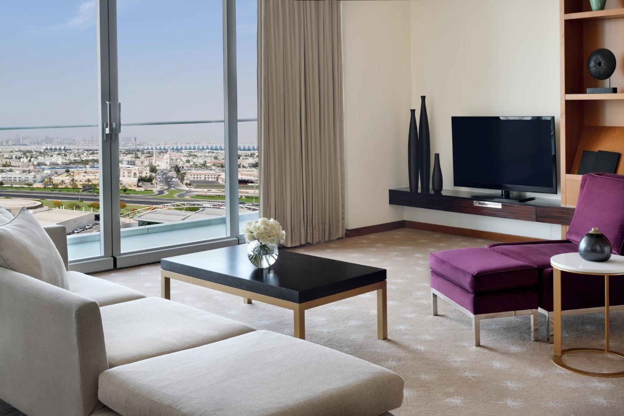 Intercontinental Residence Suites Dubai Festival City By Ihg Exterior foto A living room at the hotel