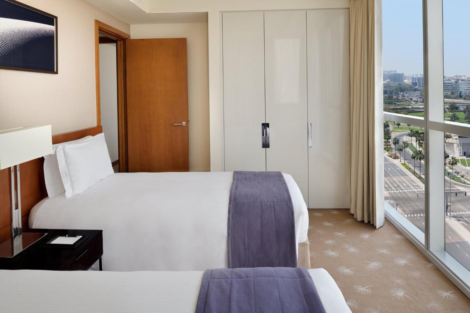 Intercontinental Residence Suites Dubai Festival City By Ihg Exterior foto A bedroom at the hotel