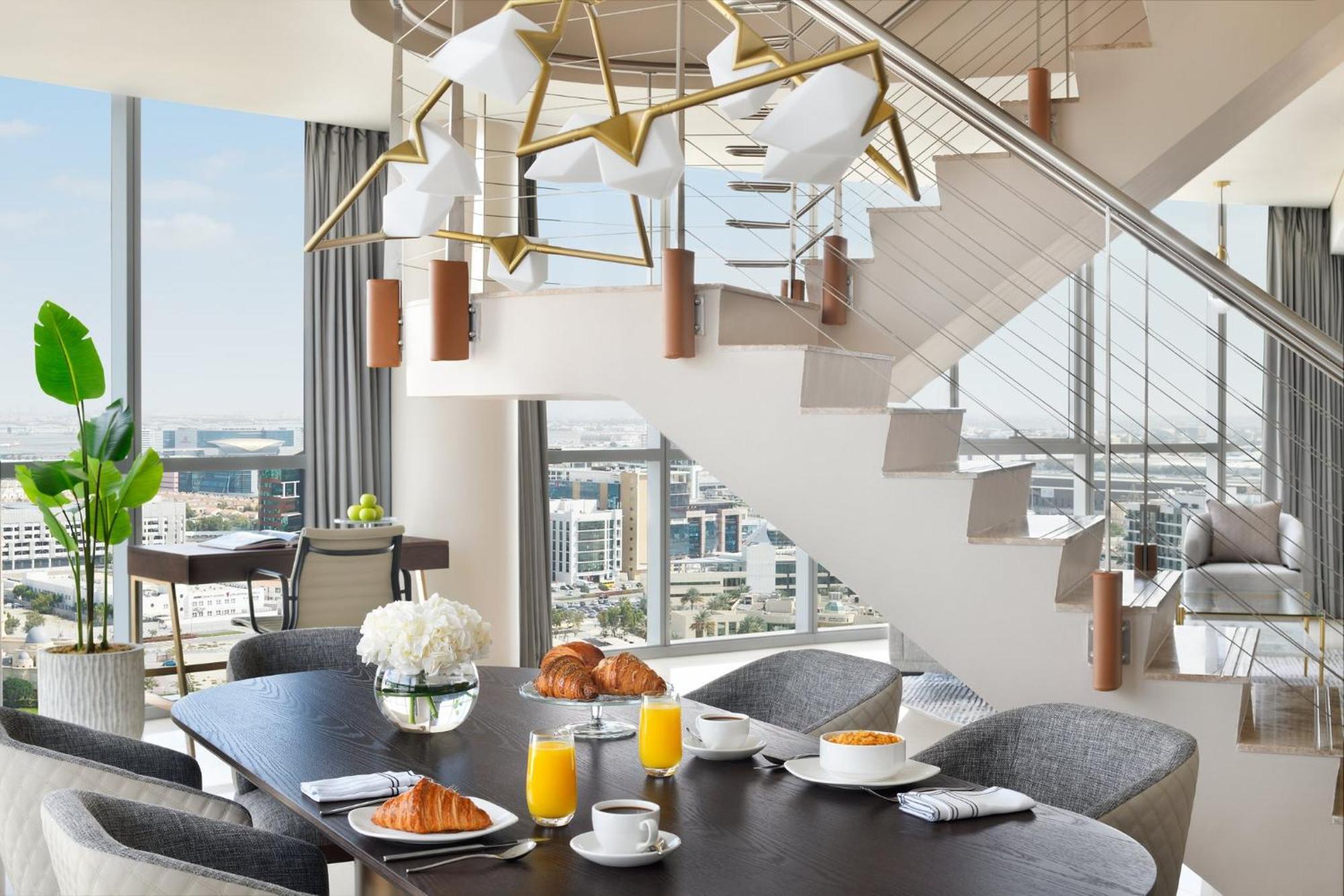 Intercontinental Residence Suites Dubai Festival City By Ihg Exterior foto A breakfast table at the Waldorf Astoria Chengdu